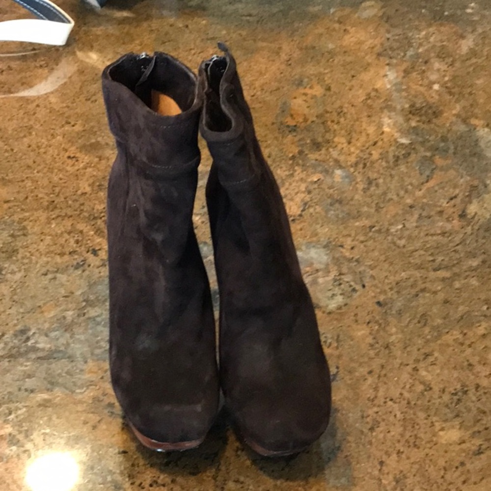 LAMB high heeled brown suede booties